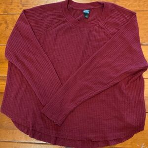 Long sleeve knit shirt